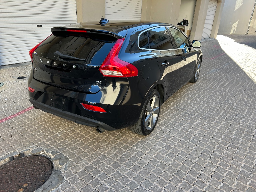 2014 Volvo V40