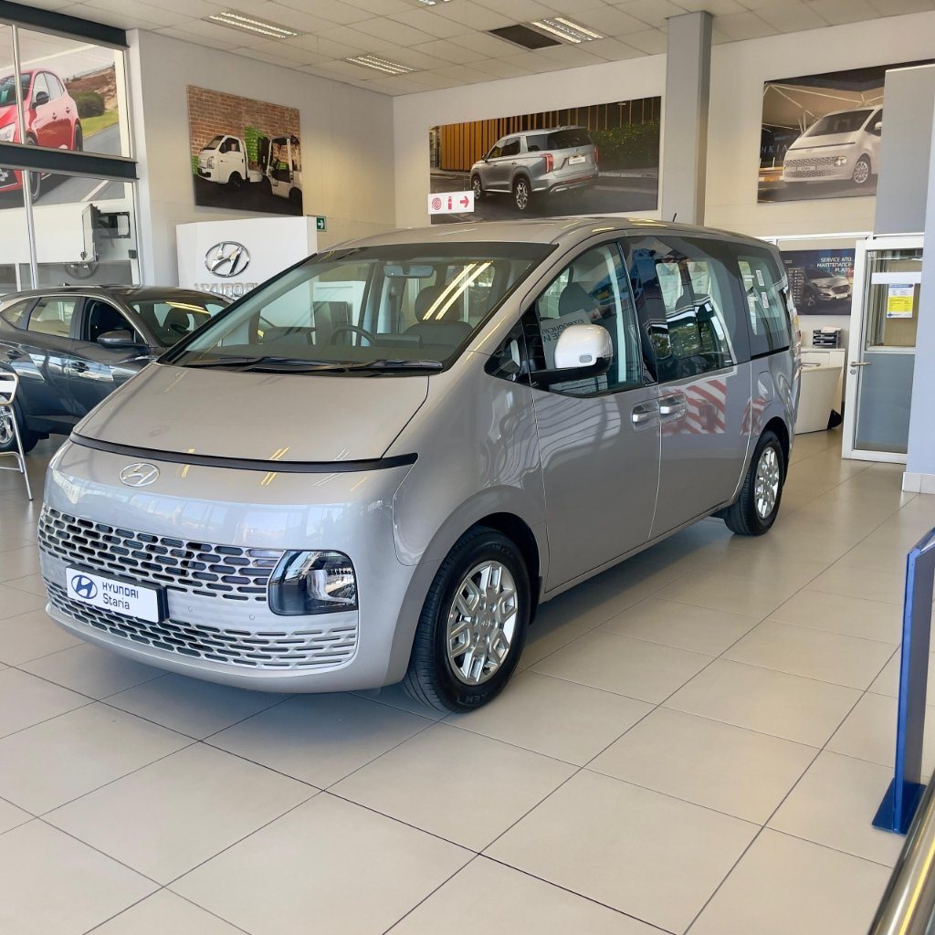 2026 Hyundai Staria
