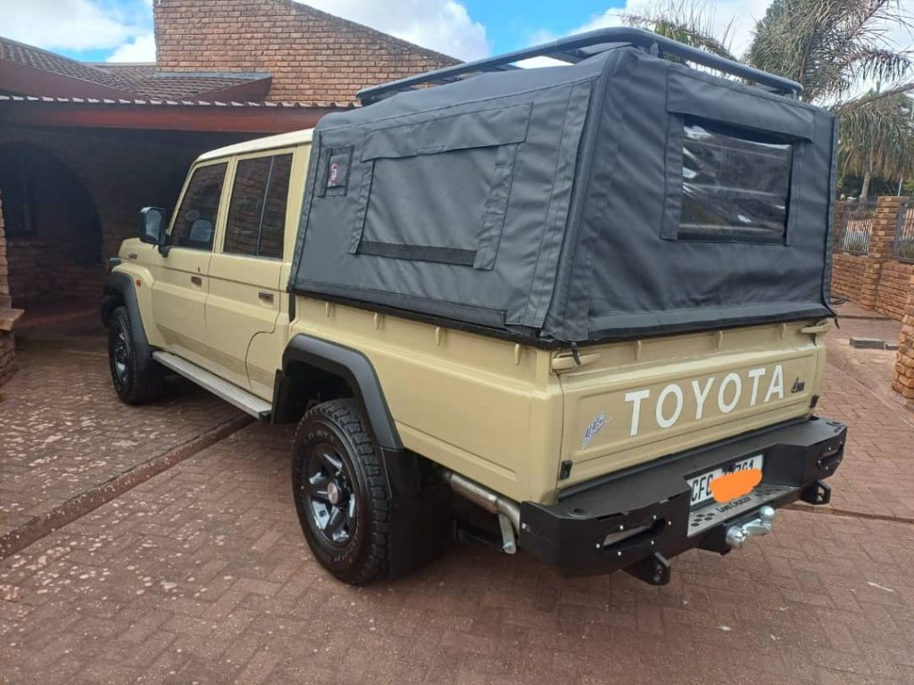 2025 Toyota Land Cruiser 70